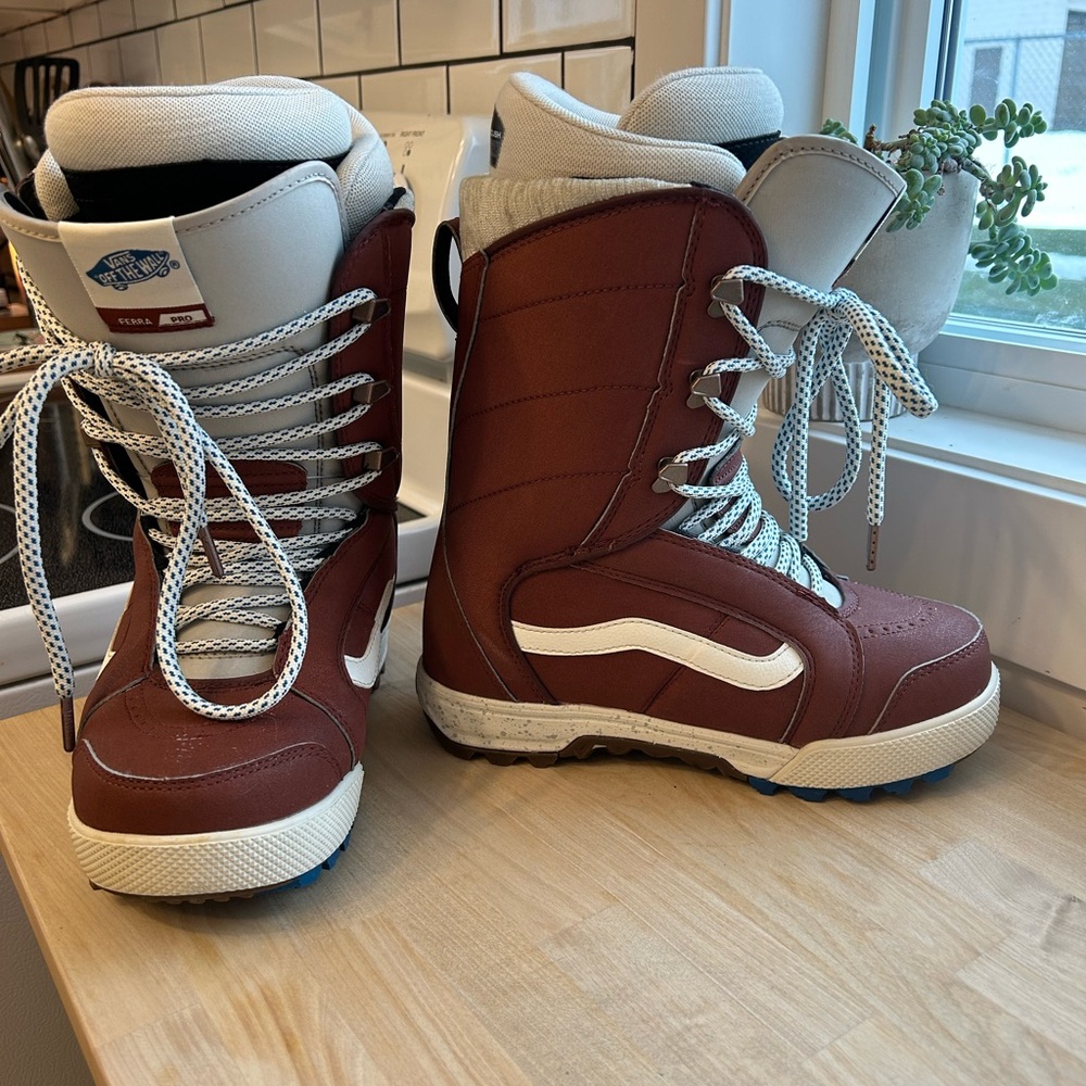 Vans Womens Snow Boots
